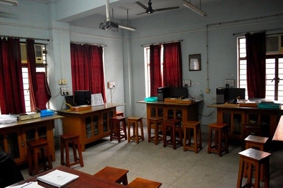 Digital Electronics Laboratory image